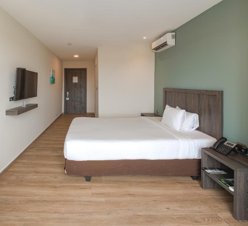 Reec Machala By Oro Verde Hotels エクステリア 写真